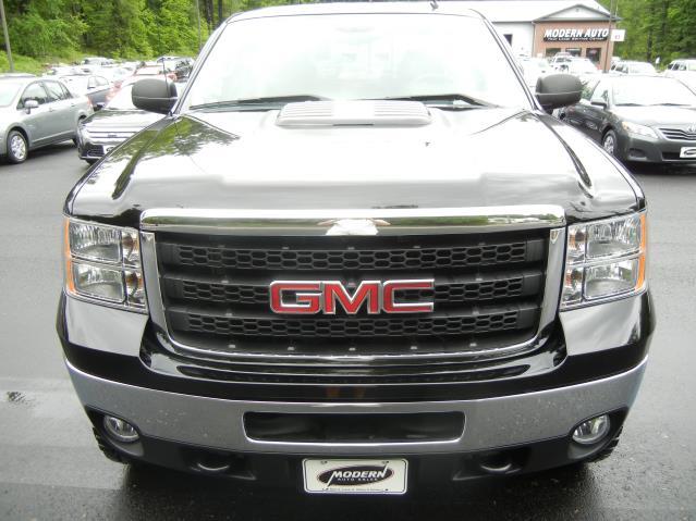 GMC Sierra 2500 2011 photo 8