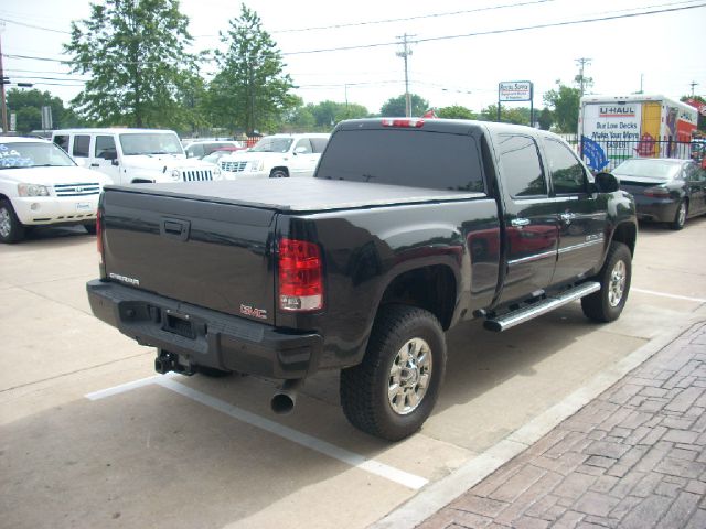 GMC Sierra 2500 2011 photo 3