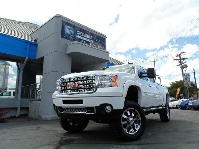 GMC Sierra 2500 2011 photo 4