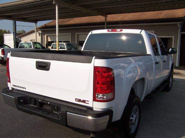 GMC Sierra 2500 2012 photo 2