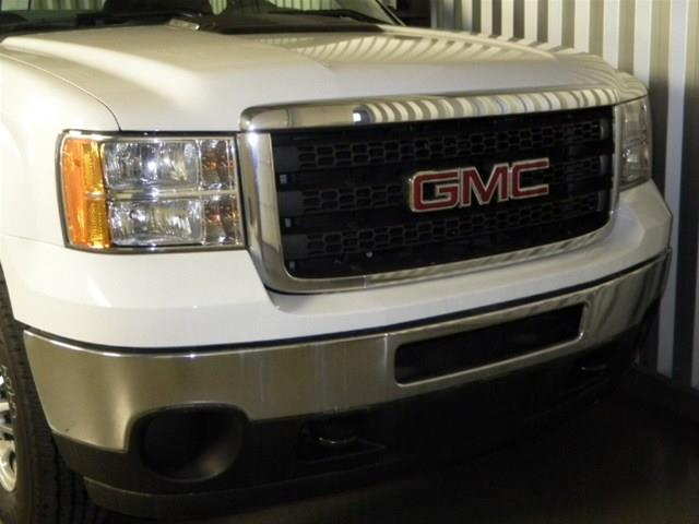 GMC Sierra 2500 Luggage Rack Pickup Truck