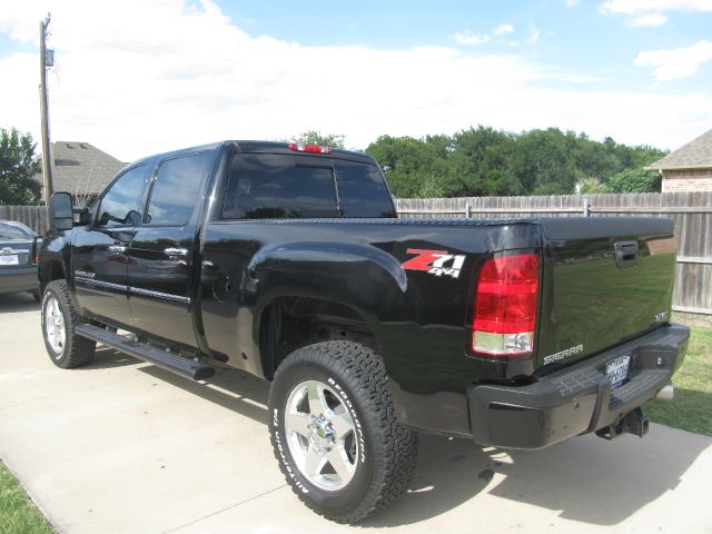 GMC Sierra 2500 2013 photo 2