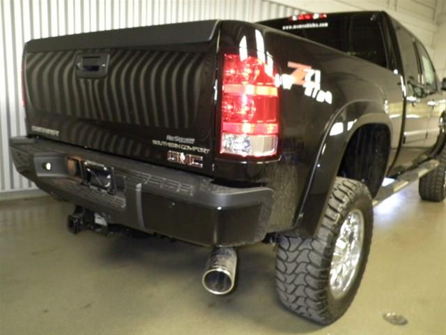 GMC Sierra 2500 2013 photo 2