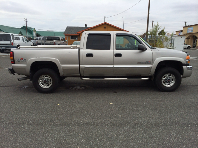 GMC Sierra 2500HD 2004 photo 1