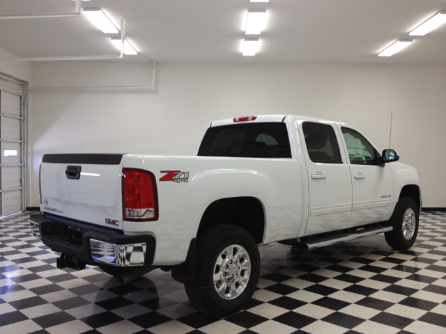 GMC Sierra 2500HD 2013 photo 2