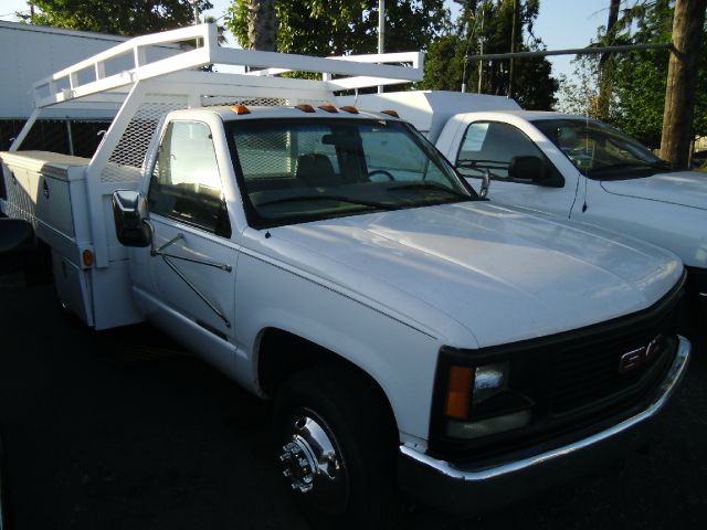 GMC Sierra 3500 2000 photo 2