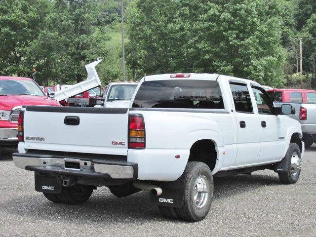 GMC Sierra 3500 2003 photo 2