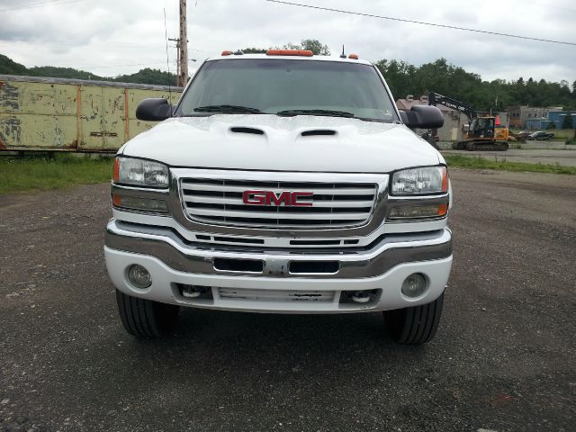 GMC Sierra 3500 2003 photo 13