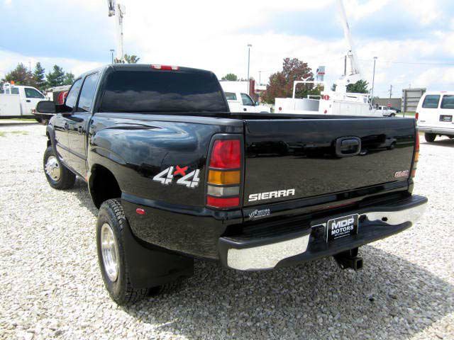 GMC Sierra 3500 2004 photo 2