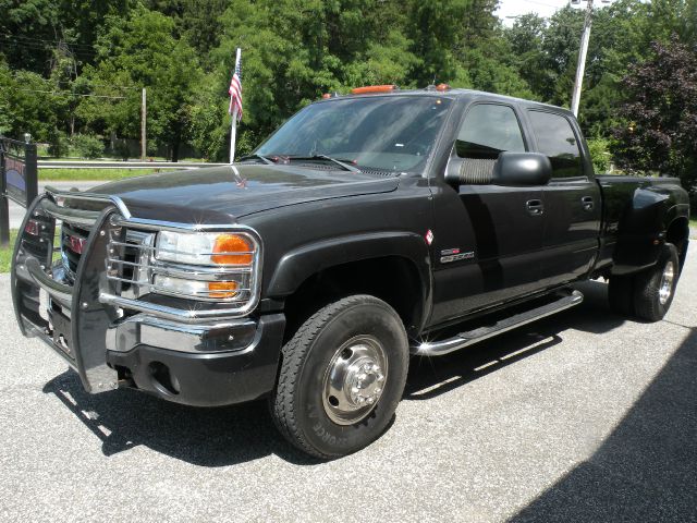 GMC Sierra 3500 2004 photo 1