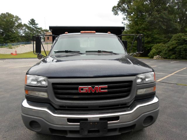 GMC Sierra 3500 2005 photo 2