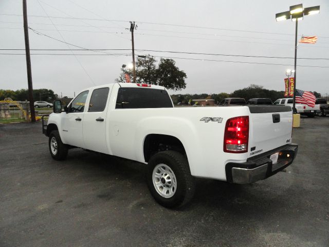 GMC Sierra 3500 2011 photo 2