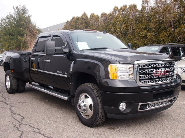 GMC Sierra 3500 2013 photo 2