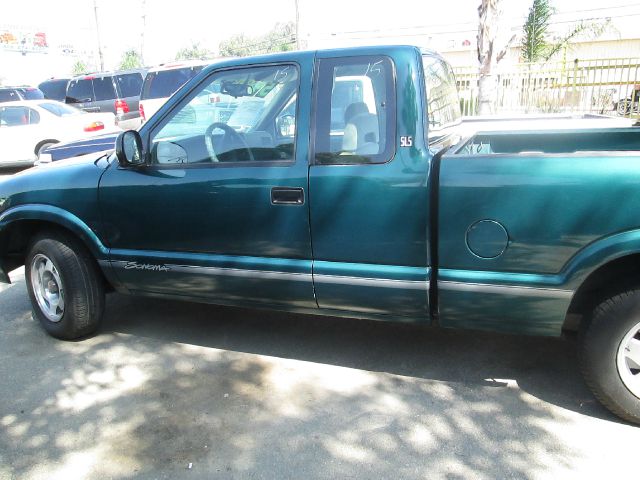 GMC Sonoma 1997 photo 1