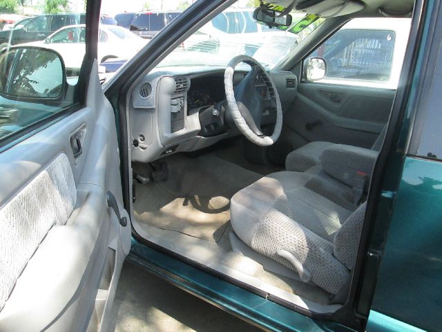 GMC Sonoma 1997 photo 2