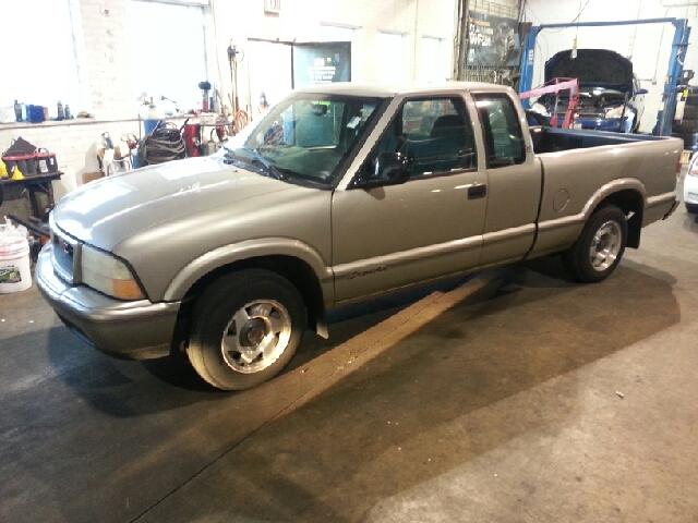 GMC Sonoma 1998 photo 2