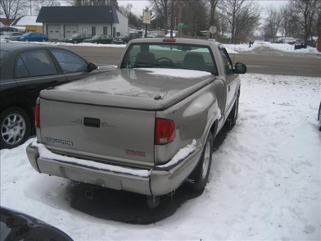 GMC Sonoma 1998 photo 2