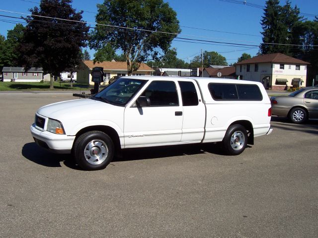 GMC Sonoma 1999 photo 2