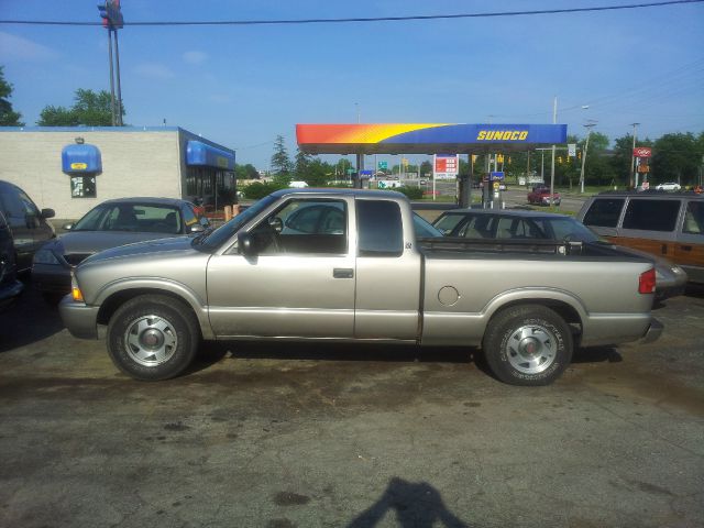 GMC Sonoma 2000 photo 1