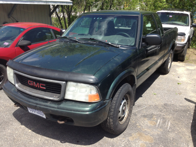 GMC Sonoma 2002 photo 2