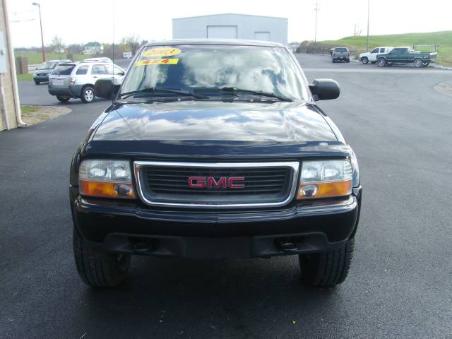 GMC Sonoma 2003 photo 1