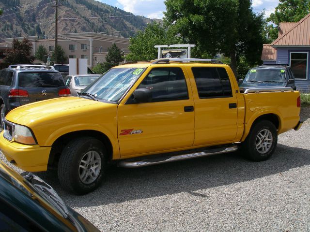 GMC Sonoma 2003 photo 2