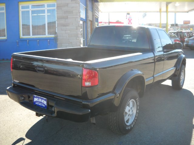 GMC Sonoma 2003 photo 1