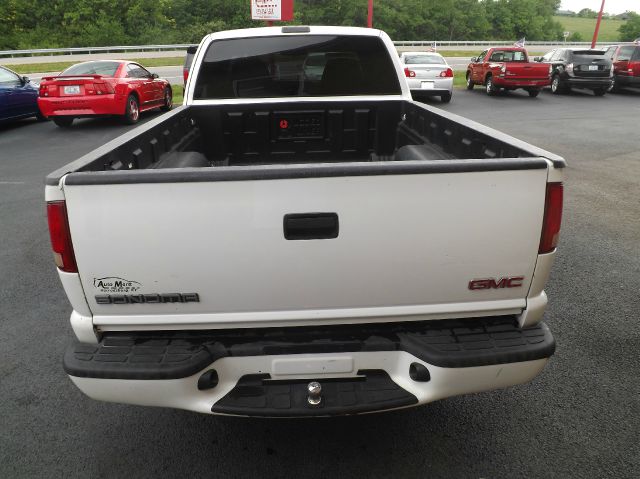 GMC Sonoma 2003 photo 9