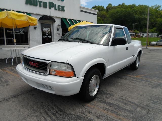 GMC Sonoma 2003 photo 17