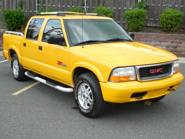 GMC Sonoma 2003 photo 17