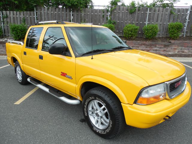 GMC Sonoma 2003 photo 18