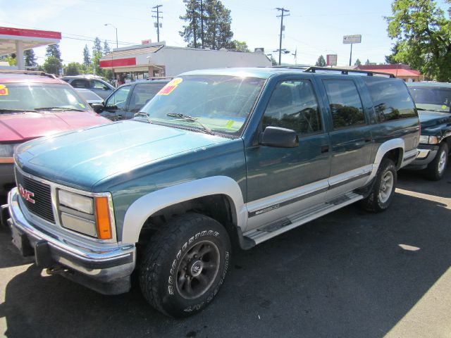 GMC Suburban 1993 photo 4