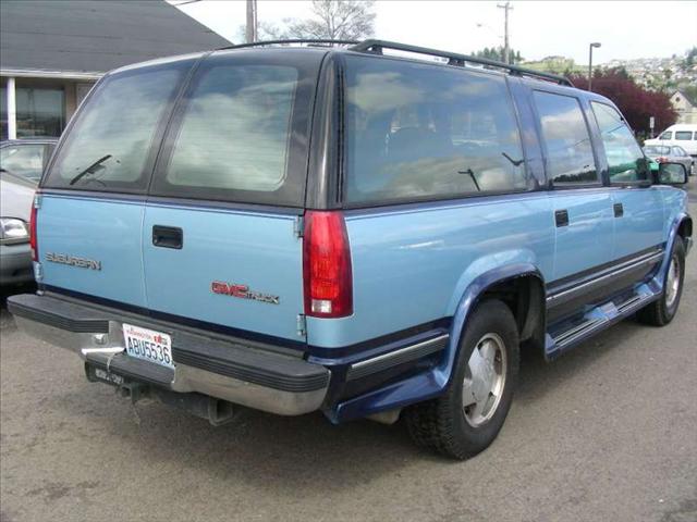 GMC Suburban 1993 photo 3