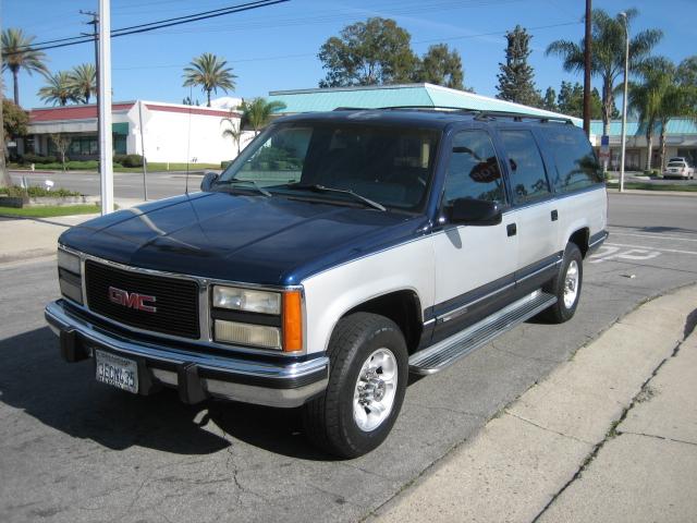 GMC Suburban 1993 photo 3