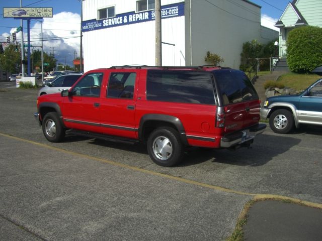 GMC Suburban 1995 photo 3