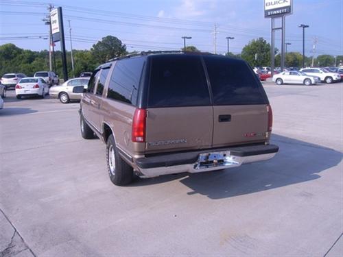 GMC Suburban 1995 photo 1