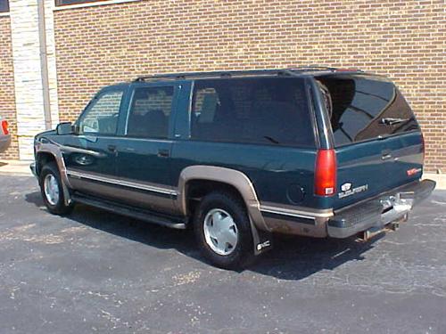 GMC Suburban 1996 photo 2