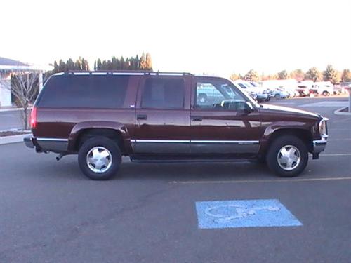 GMC Suburban 1998 photo 4