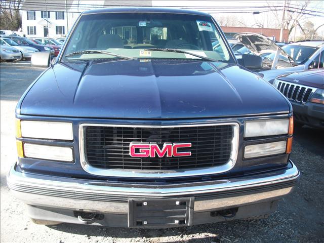 GMC Suburban LS S Sport Utility