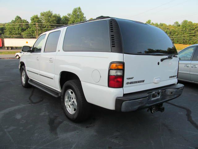 GMC Suburban 1999 photo 2