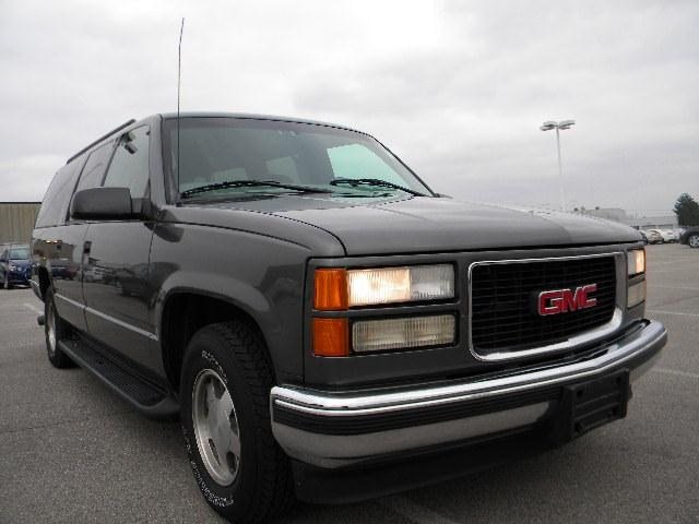 GMC Suburban Autobahn Other