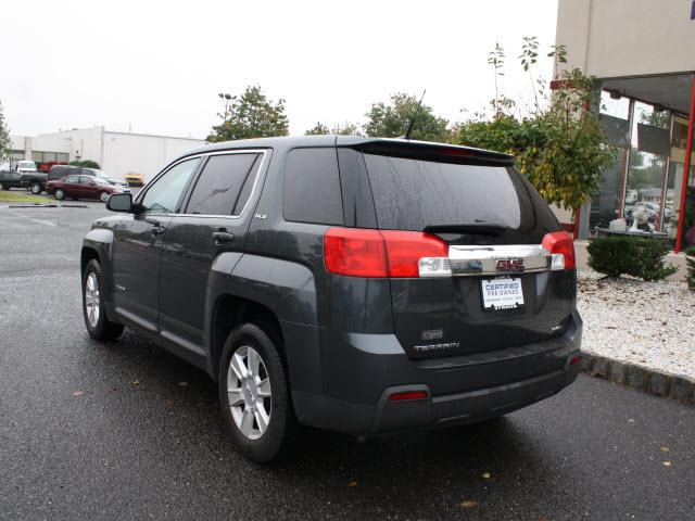 GMC Terrain 2010 photo 1