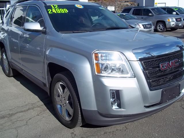 GMC Terrain 2012 photo 1