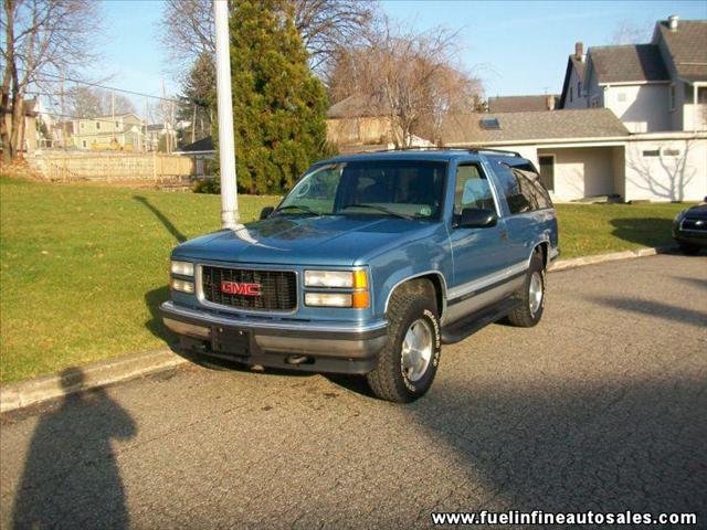 GMC Yukon 1996 photo 2