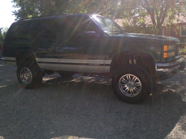 GMC Yukon 1997 photo 3