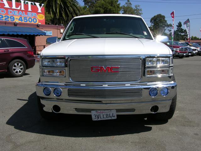 GMC Yukon 1997 photo 1