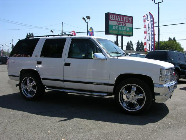 GMC Yukon 1997 photo 2