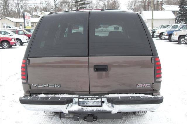 GMC Yukon 1998 photo 5