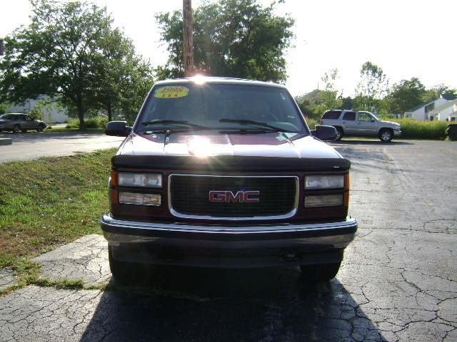 GMC Yukon 1998 photo 1