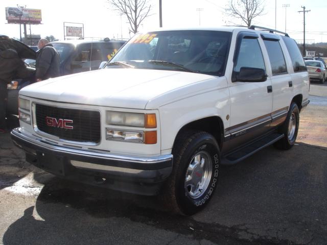 GMC Yukon LT Z-71 Crew Cab 4x4 Sport Utility